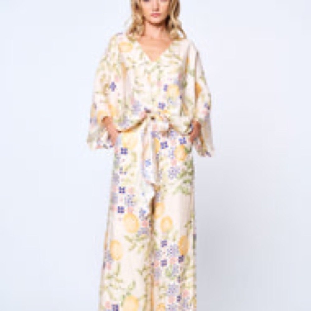 CIEBON Floral Lemon Print Kimono FELICIA LEMON PRINT TIE FRONT SATIN TOP - Picture 3 of 5
